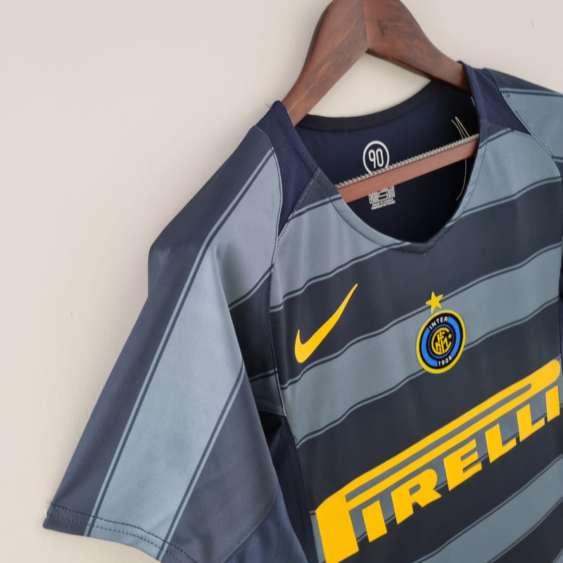 Camisa Inter de Milão Retro Third 2004/05
