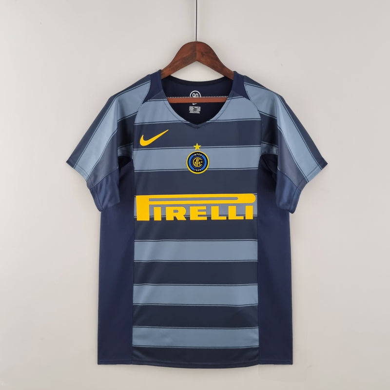 Camisa Inter de Milão Retro Third 2004/05